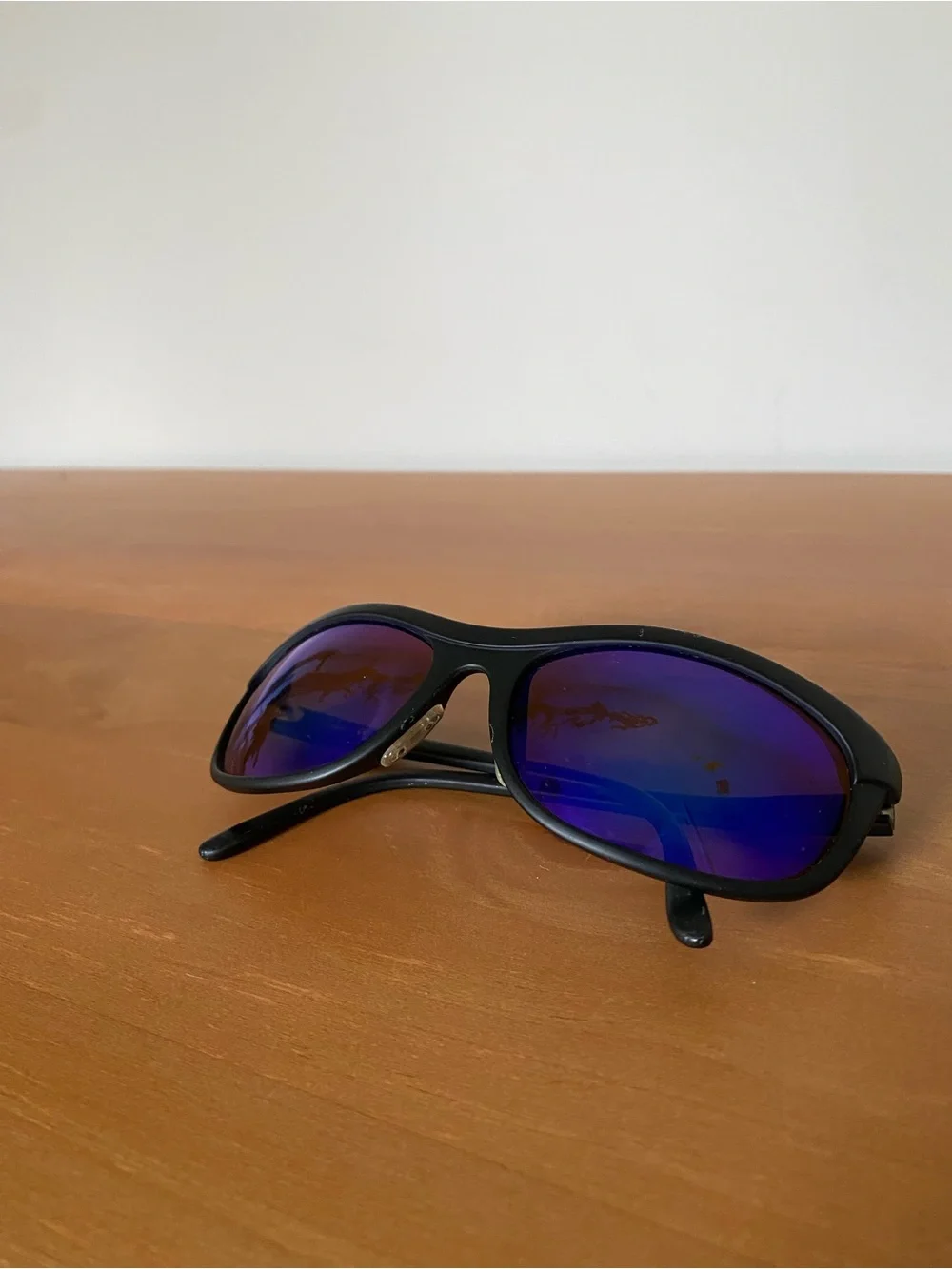 Revo RE Vintage Men’s Wrap Sunglasses